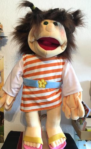 Living Puppets Handpuppe Klärchen Backbärmus 65cm - W828