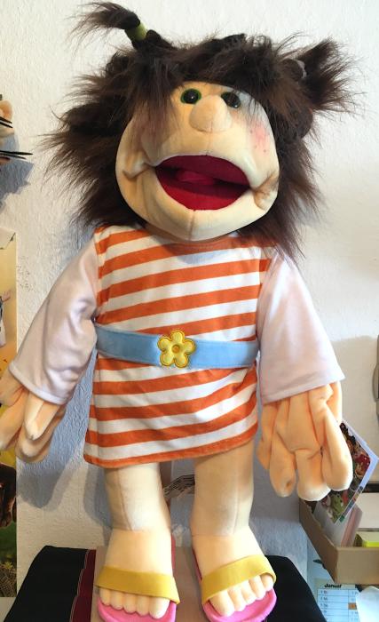 Living Puppets Handpuppe Klärchen Backbärmus 65cm - W828